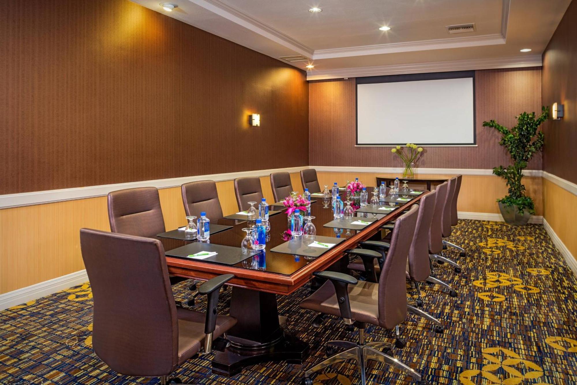 Courtyard By Marriott Los Angeles Pasadena/Monrovia Extérieur photo