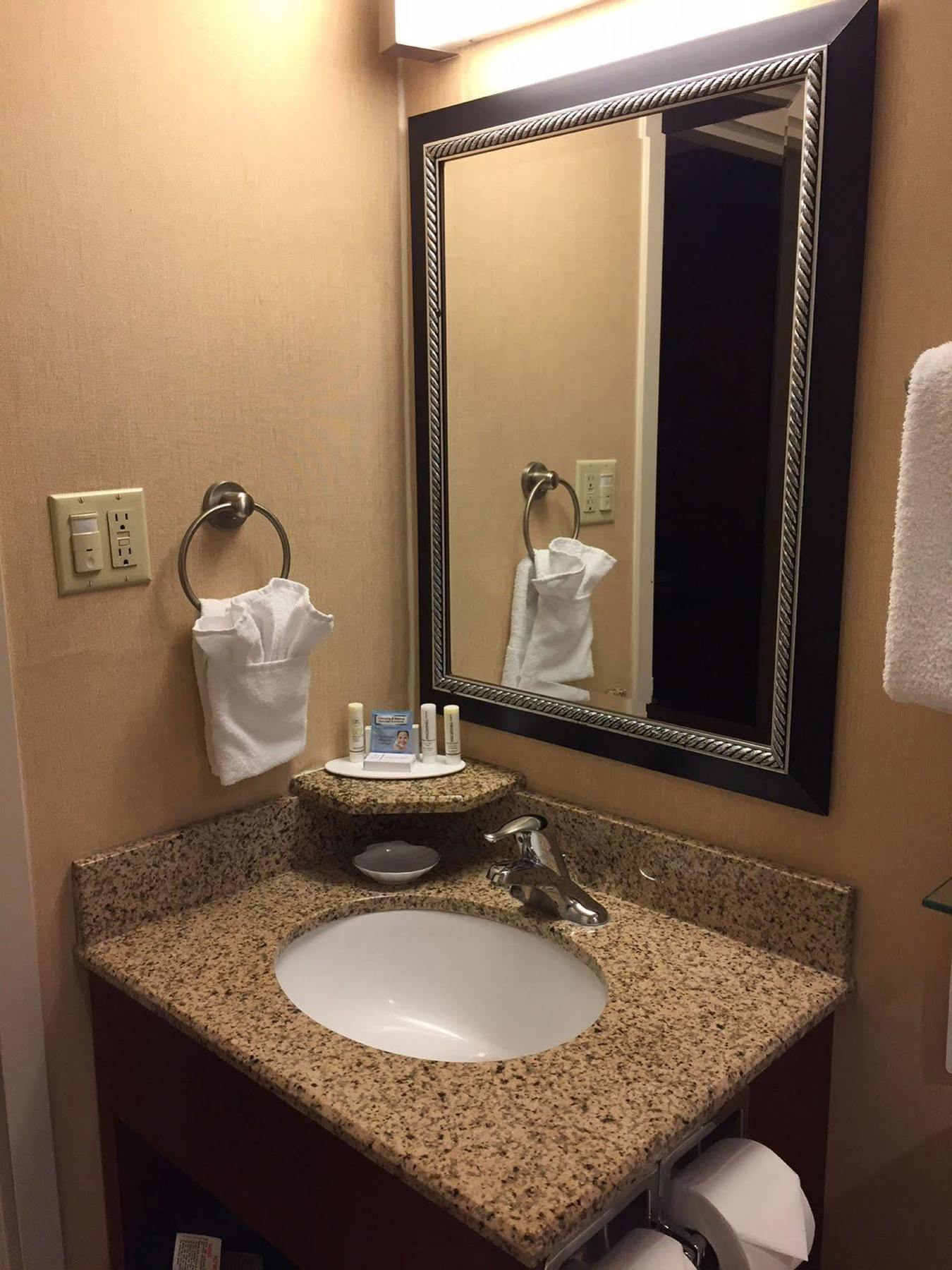 Courtyard By Marriott Los Angeles Pasadena/Monrovia Extérieur photo