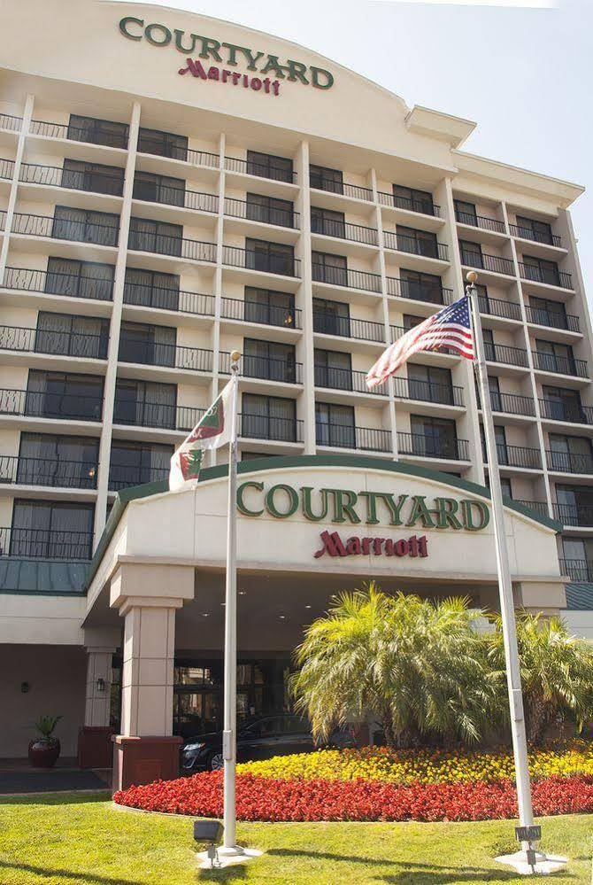 Courtyard By Marriott Los Angeles Pasadena/Monrovia Extérieur photo