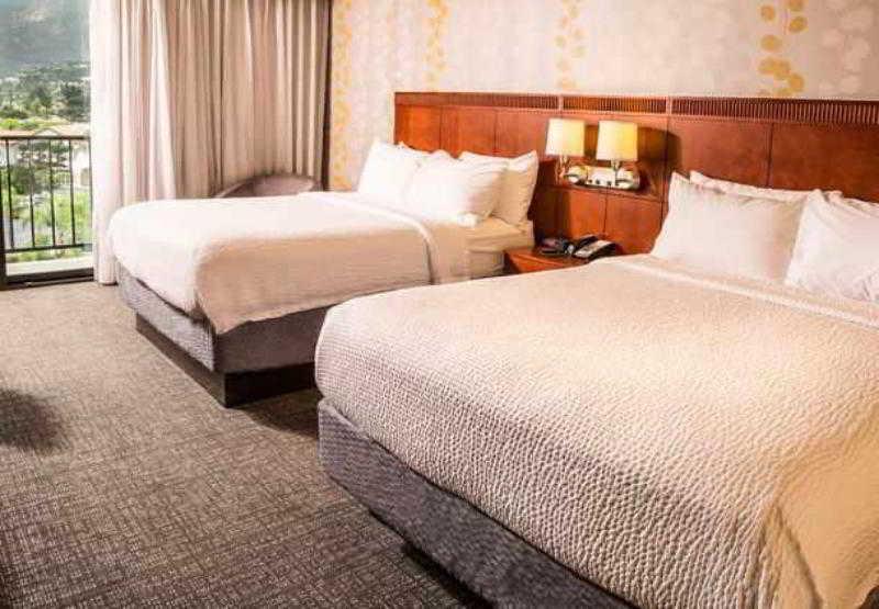 Courtyard By Marriott Los Angeles Pasadena/Monrovia Extérieur photo